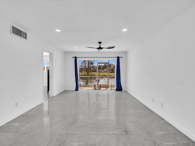Photo - 2451 SW 82nd Ave Unit 108