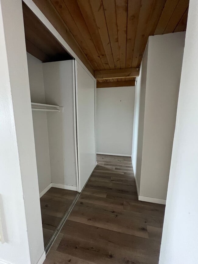 2007 Red Rose Way Unidad 2