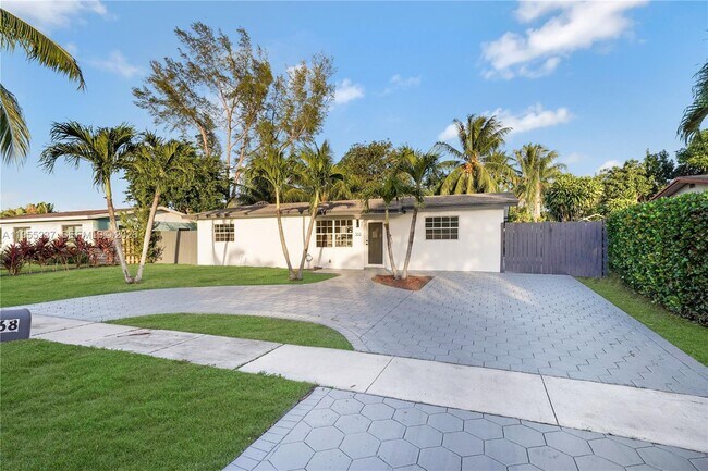 Photo - 368 SW 64th Terrace