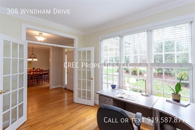 Photo - 308 Wyndham Dr