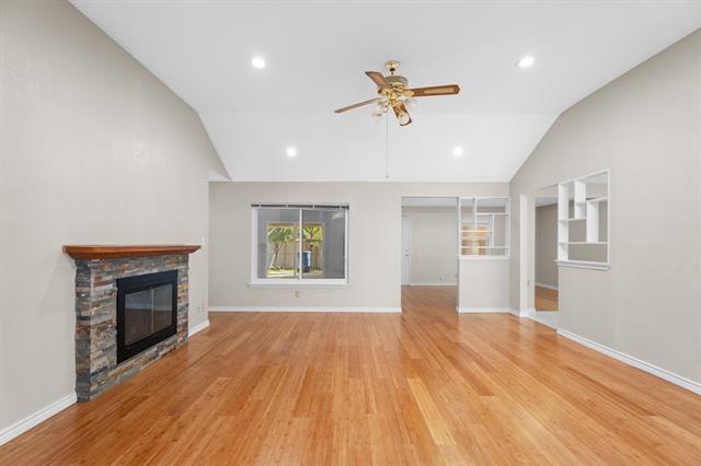 Photo - 7114 Lo Chalmers Ln