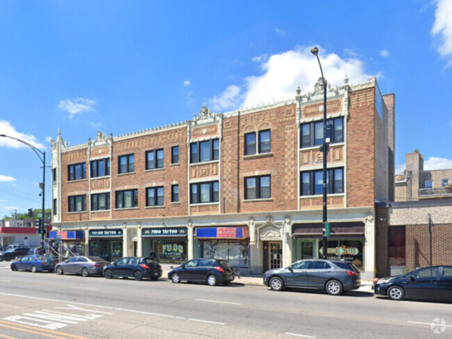Building Photo - 5610 N Western Ave Rental