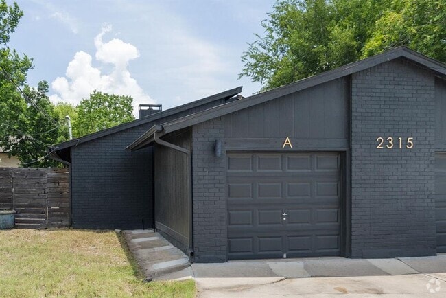 Building Photo - 2315 Burleson Rd Rental