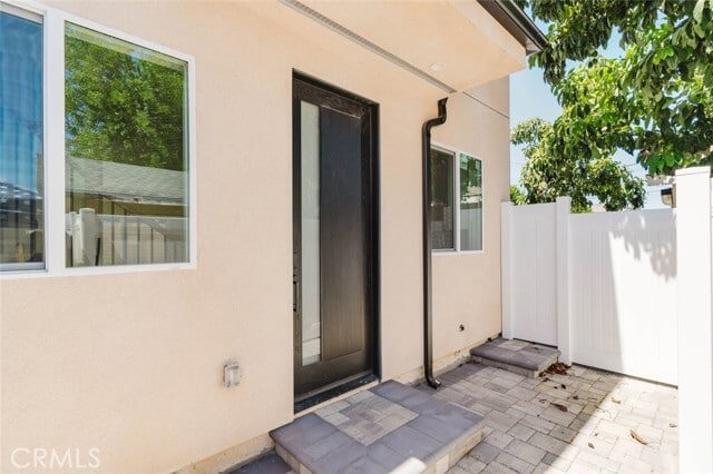 Building Photo - 8839 Sophia Ave