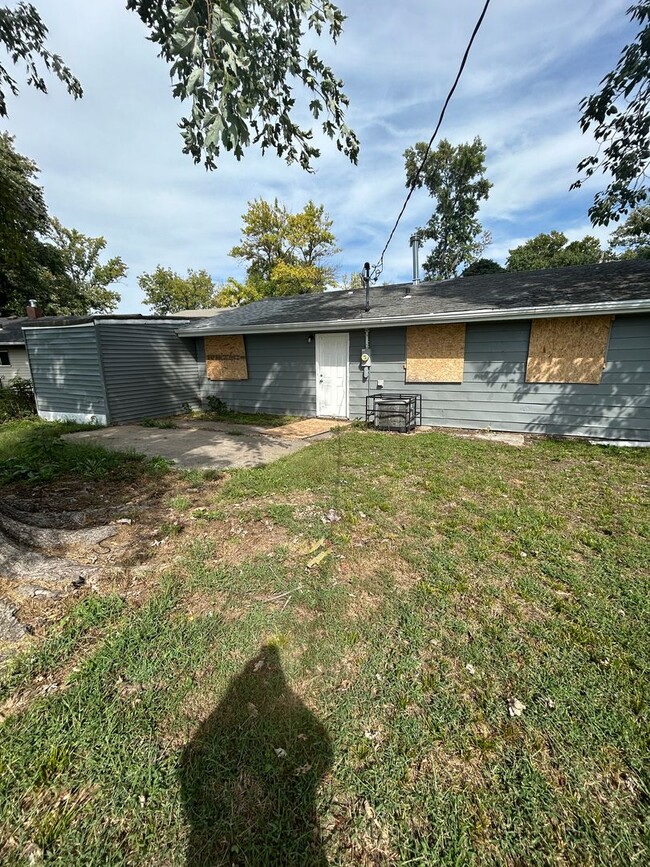 Photo - Spacious 4BD/1BA