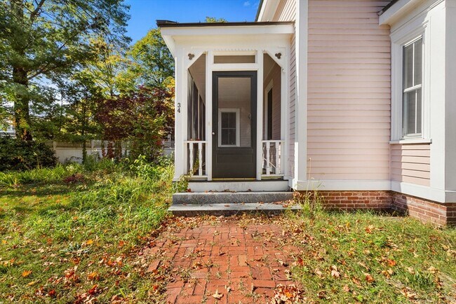 Photo - 34 Thoreau St