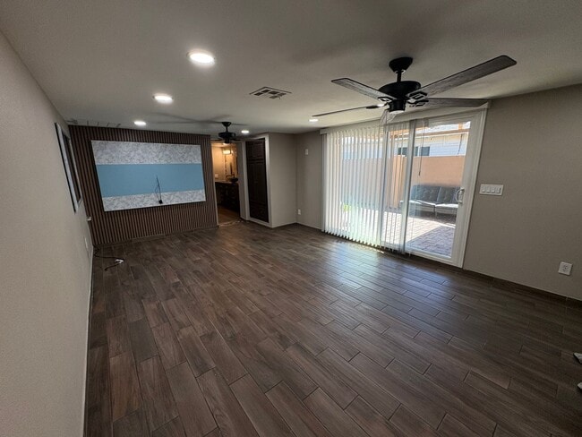 Building Photo - Updated 1BD/1BA with Private Yard + ALL Utilities Included!