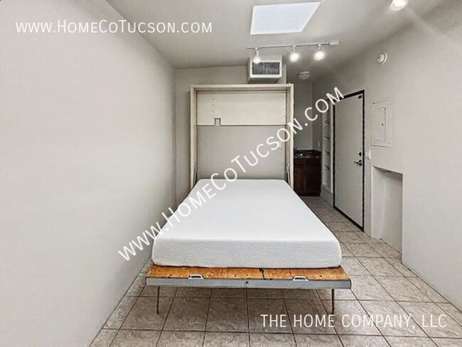 Photo - 713 N Erin Ave