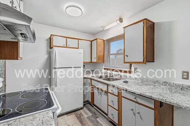 Photo - 1839 Fowler St