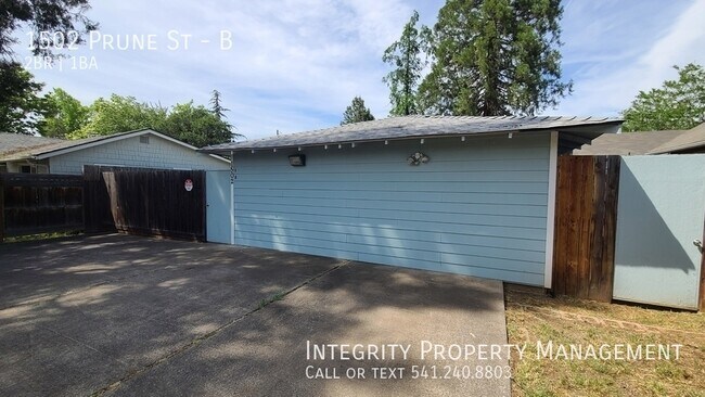 Photo - 1502 Prune St Unit B