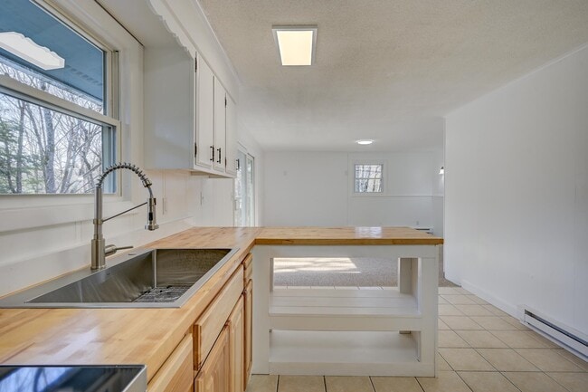 Photo - 20 Emery Ln Unit 4