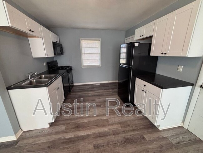 Building Photo - 26 Terry Dr Unit Apt A