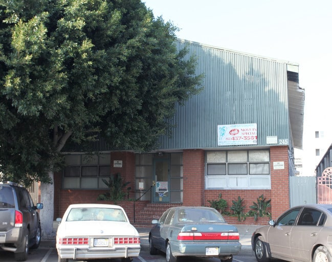 Building Photo - 245