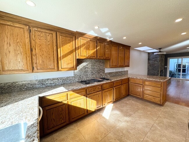 Photo - Perfect Shape Blackhawk Single Family in Danville