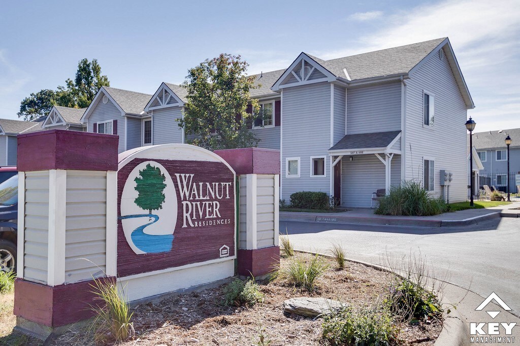 Walnut River Apartments For Rent In El Dorado Ks Forrent Com