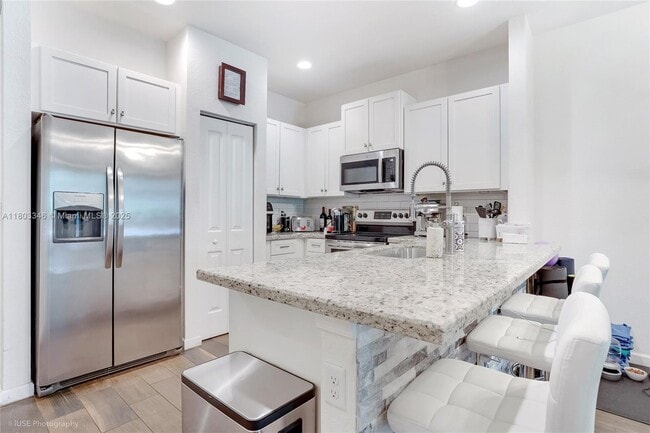 Photo - 355 SE 1st Dr Townhome