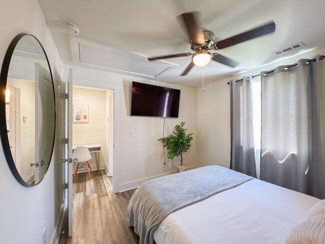 Photo - 86 Hellams St Unit ID1234794P
