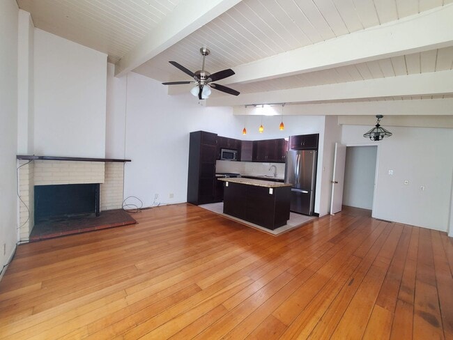 Kentfield 3x2 Flat + detached office, fron... - Kentfield 3x2 Flat + detached office, fron... House