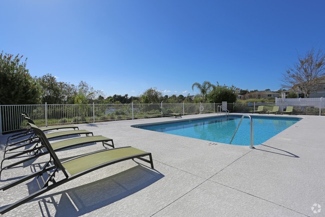 Photo - Arbours at Silver Lake