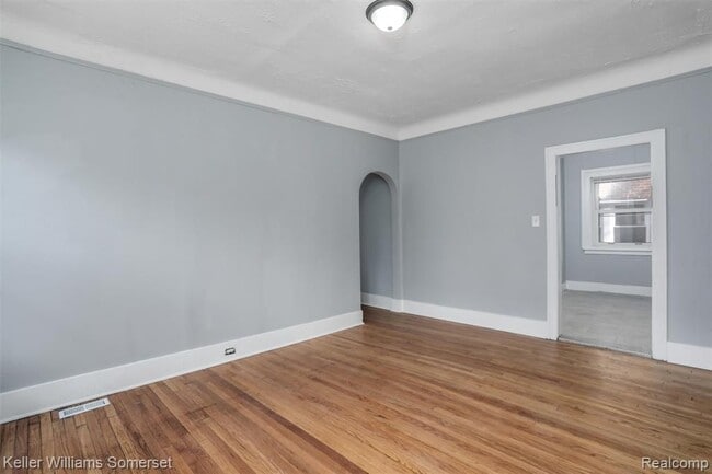 Photo - 3322 Webb St