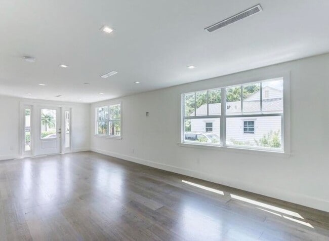Photo - 833 Ardmore Rd