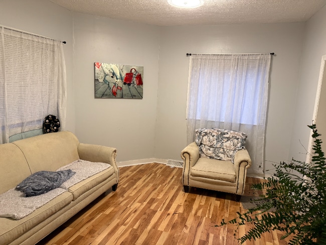 Photo - 123 Clearview Ave