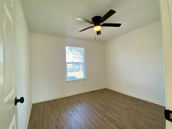 Photo - 4963 Culmore Dr