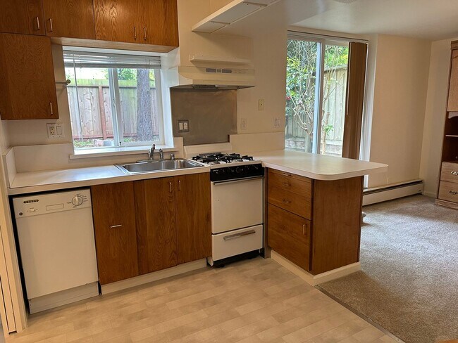 Photo - 442-442A Judson Avenue Unit In-Law