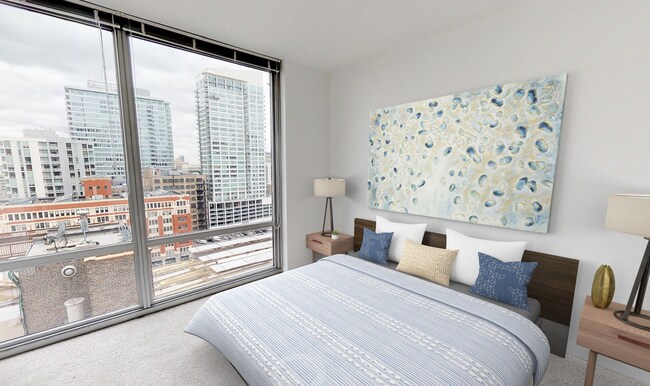 Photo - 755 S Clark St