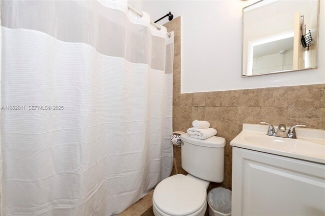 Photo - 709 NE 2nd Ct Unit 1-9