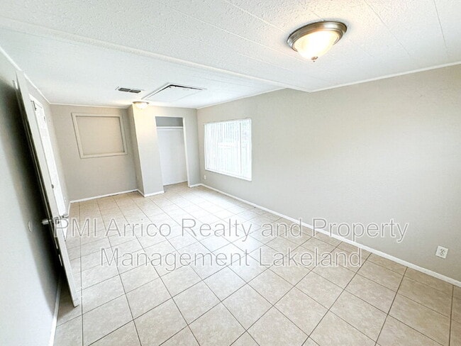 Photo - 1595 28th St NW