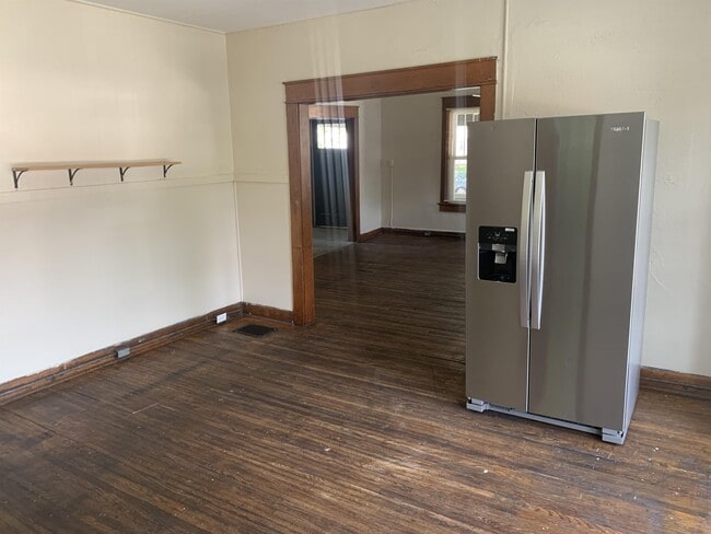 Photo - 320 N Lincoln St