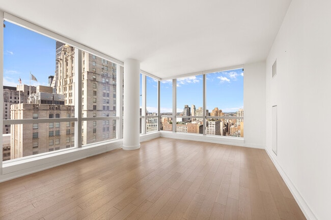 Photo - 400 Park Ave S