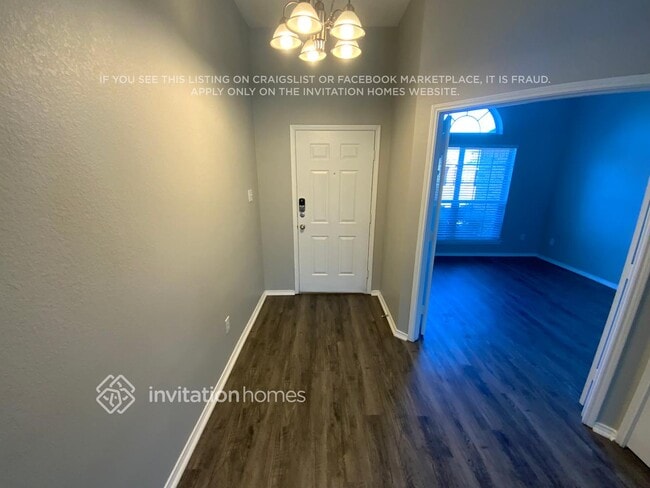 408 Hidden Ridge Dr