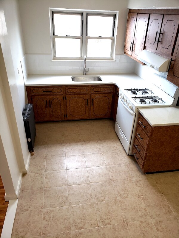 Photo - 78-01-7164 164th St Unit 1