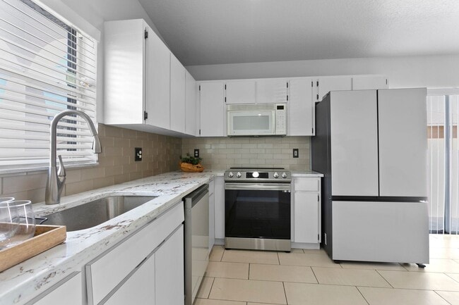 Photo - Ditch the Dorm – This Is How Tampa Lives