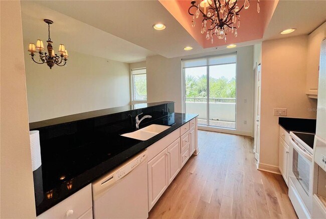 Photo - 800 N Tamiami Trl Unit 205