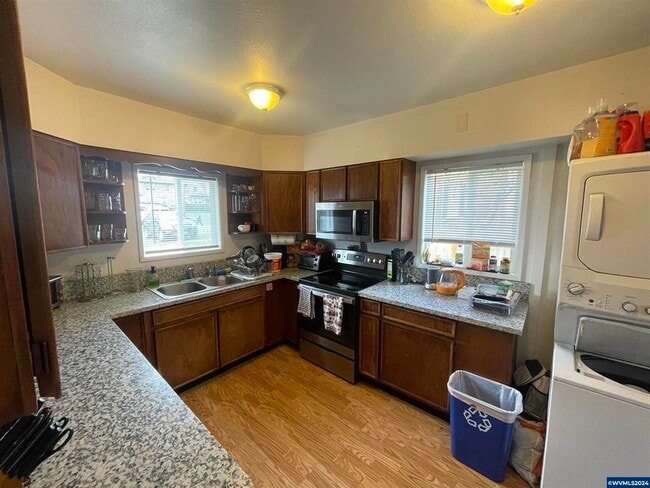 Photo - 320 NW 23rd St