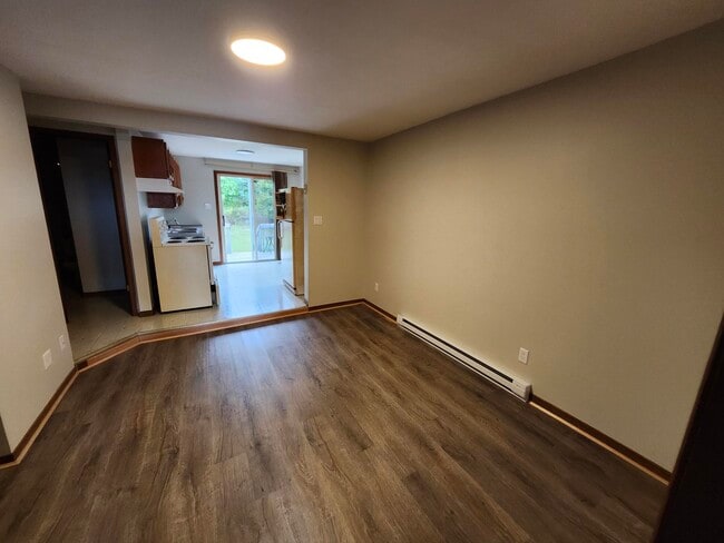 Photo - 358 Milford Rd Unité 4