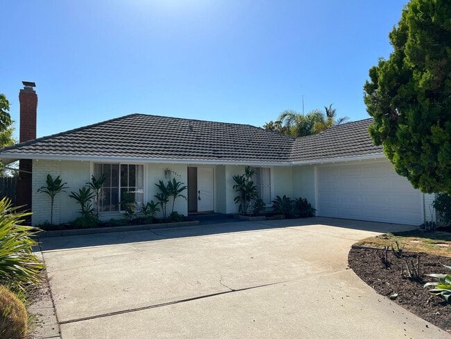 Great Location. 3 Bedroom Home - Great Location. 3 Bedroom Home