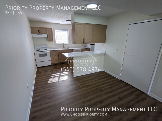 3 Holly Ct