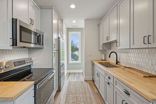 Photo - Furnished short term rental home with all utilities included