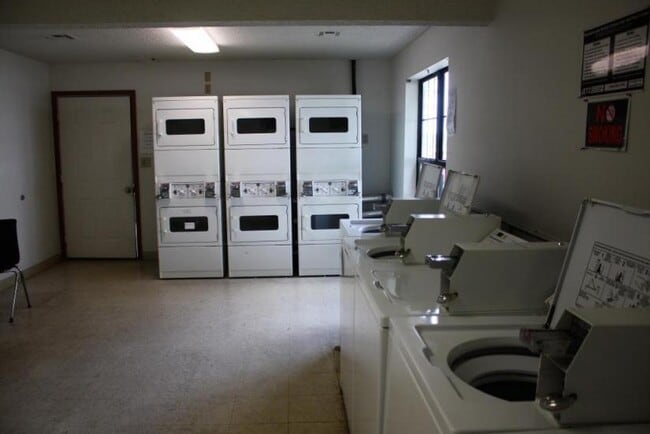 Photo - Shannon Plaza Apartments