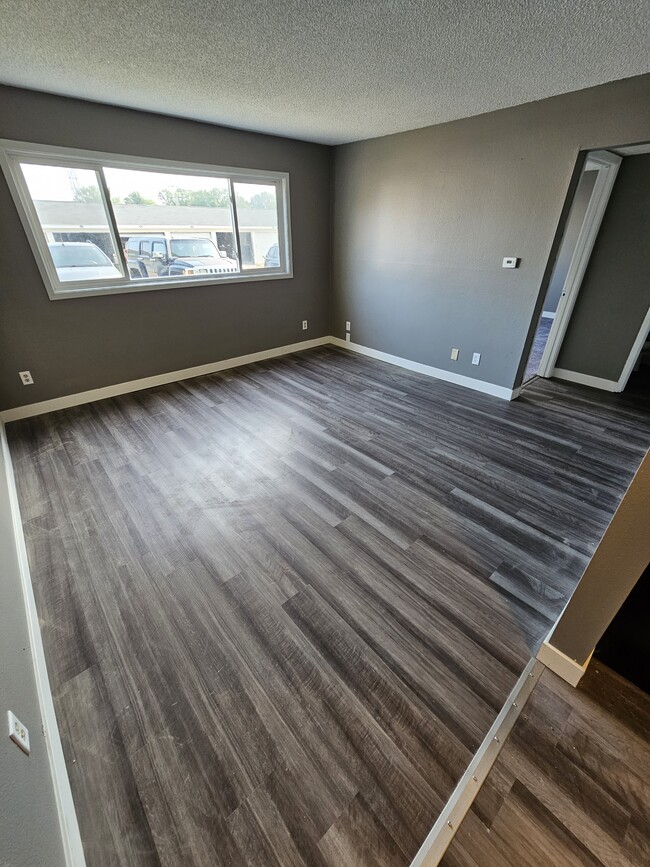 Photo - 1229 Ravenwood Rd Unit 3