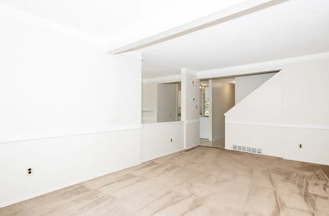 Photo - 75 Oak Park Walk