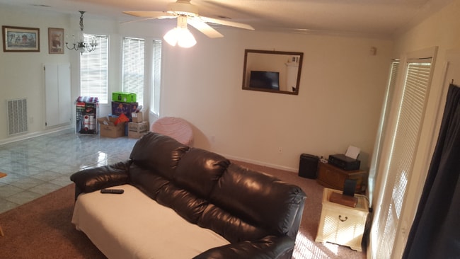 Photo - 64 Woodfield Pl