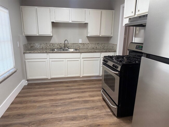 Photo - 5933 Southgood St