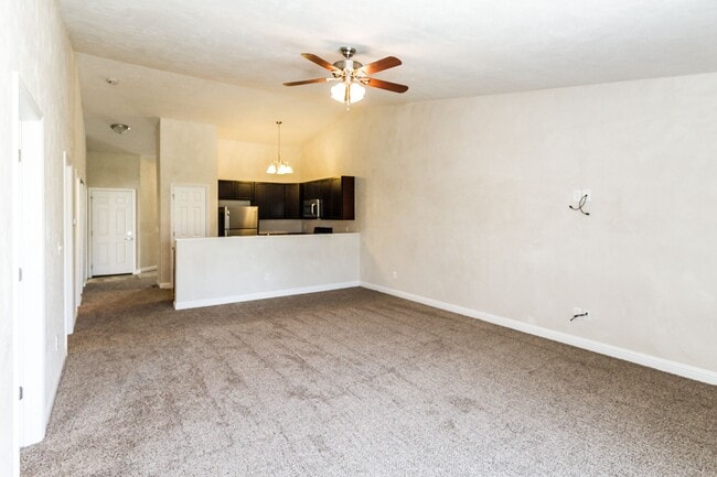 Photo - 2 Bedroom, 2 Bathroom duplex with garage Unidad 2056 Huntmaster