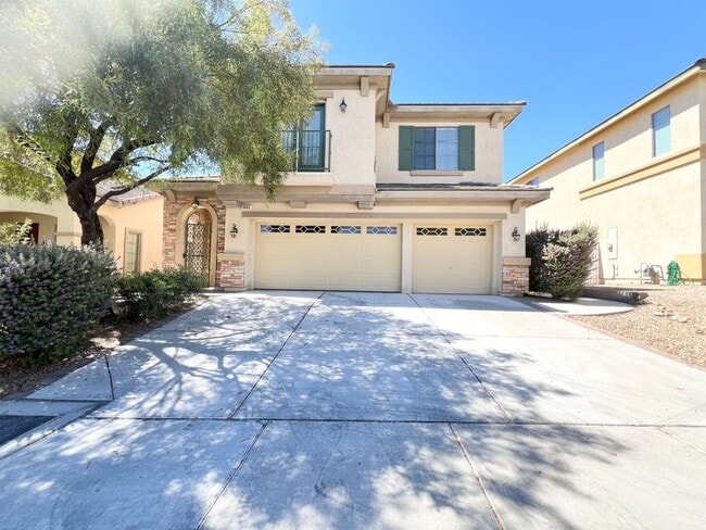 Building Photo - Wonderful two-story single-family house