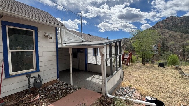 Building Photo - 337 Pilot Knob Ave Unit 2